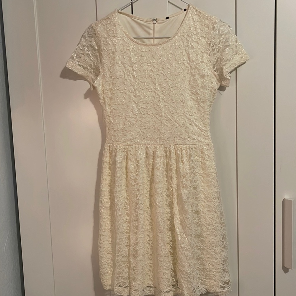 Women cream white floral lace dress